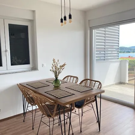Apartment Sunny Side Rogoznica (Sibenik-Knin)