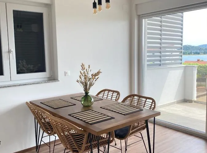 Apartment Sunny Side Rogoznica (Sibenik-Knin)