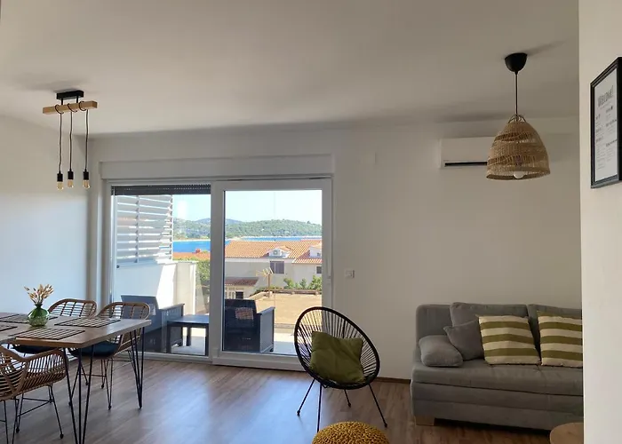 Sunny Side * Rogoznica (Sibenik-Knin)